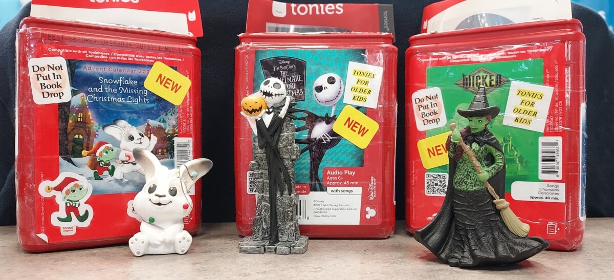 tonies figures snowflake and the missing christmas lights, nightmare before christmas (jack), wicked (elphaba)